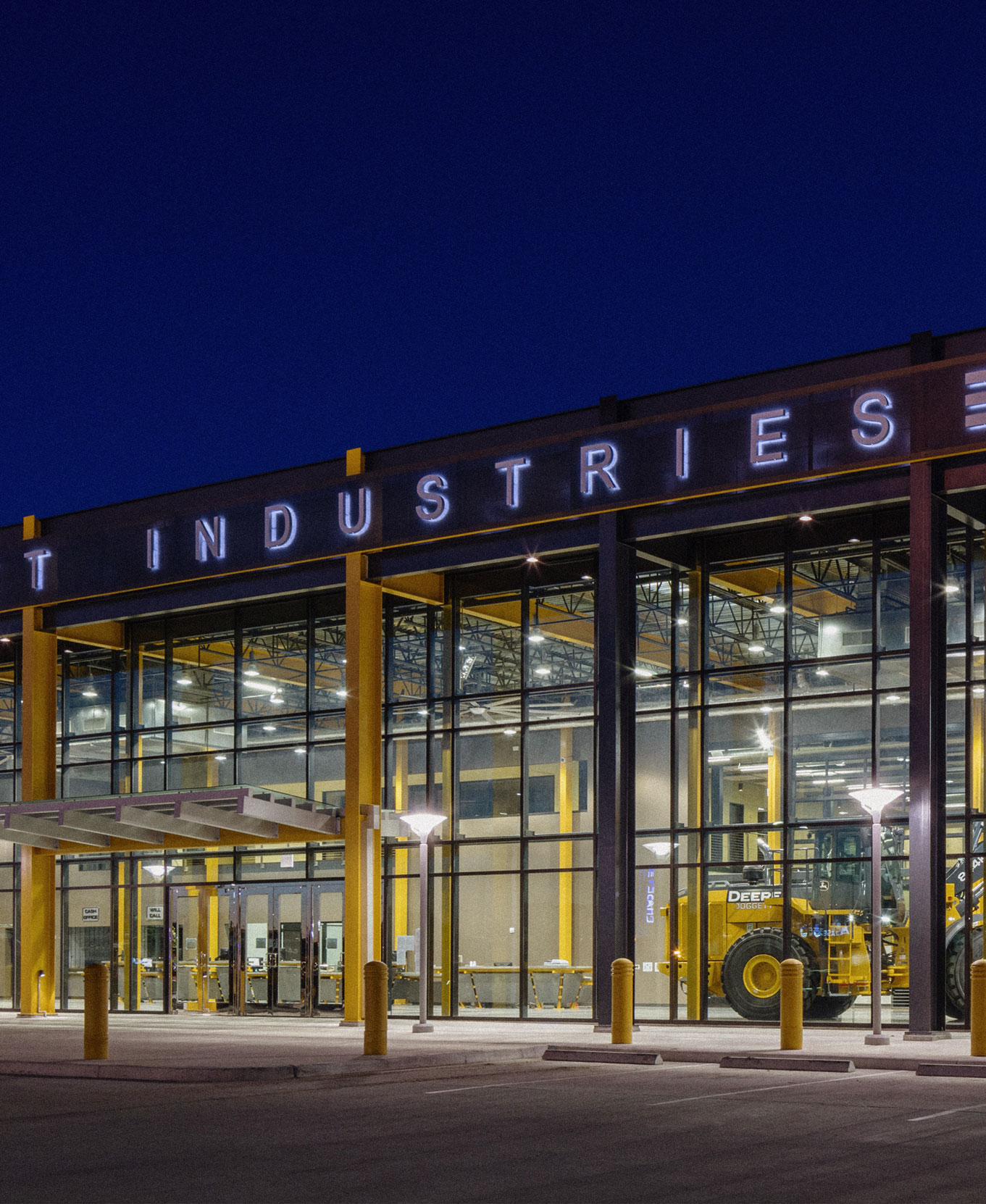 DOGGETT INDUSTRIES testimonial background